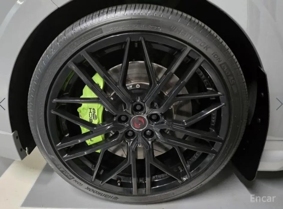 Фото 14 - Kia Carnival