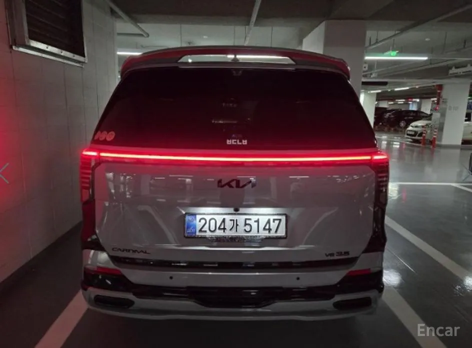 Фото 3 - Kia Carnival