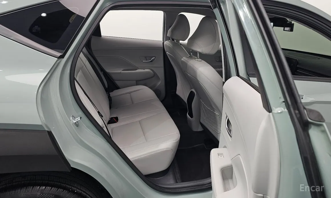 Фото 11 - Hyundai Kona