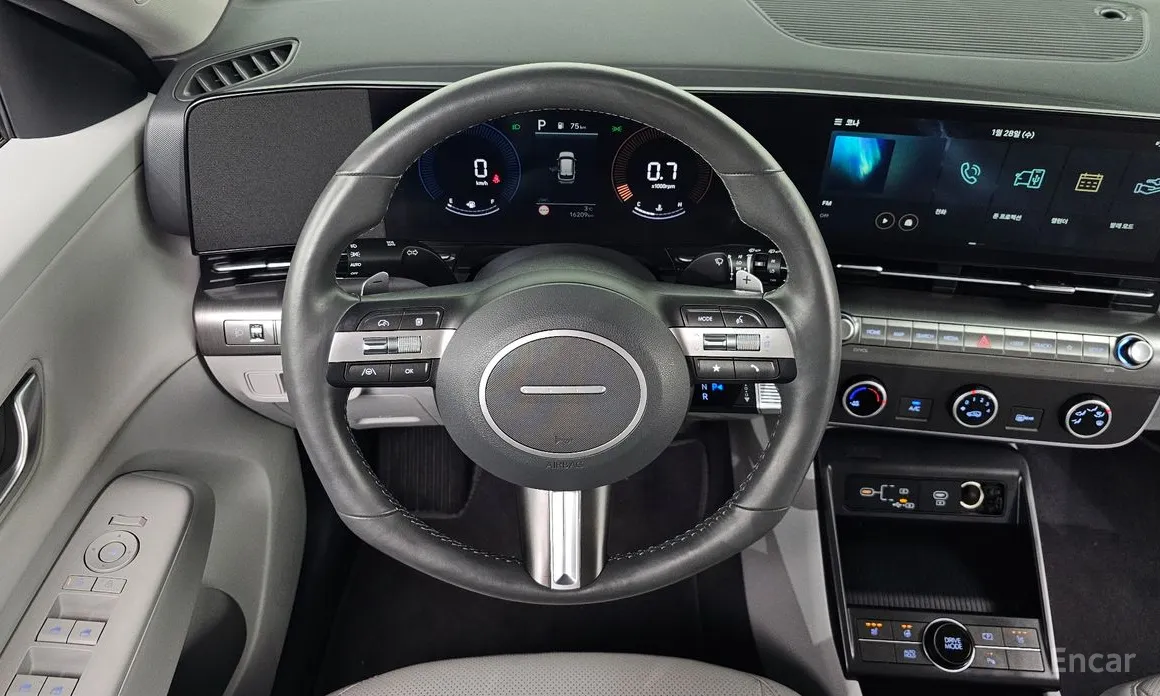 Фото 13 - Hyundai Kona