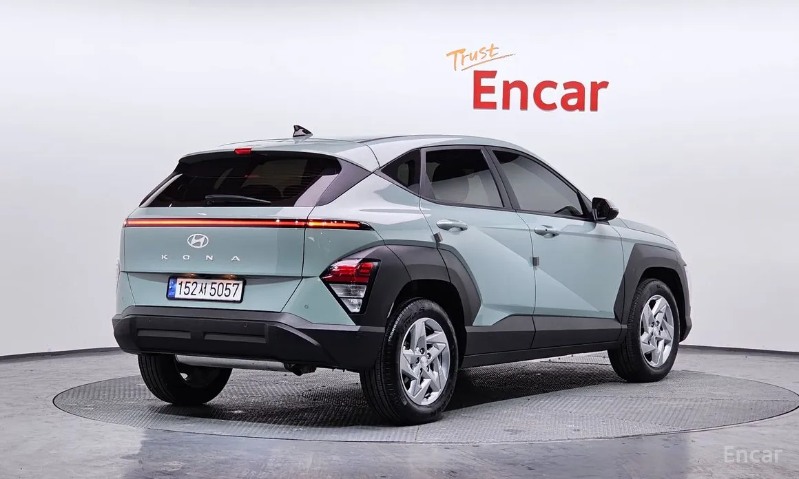 Фото 2 - Hyundai Kona