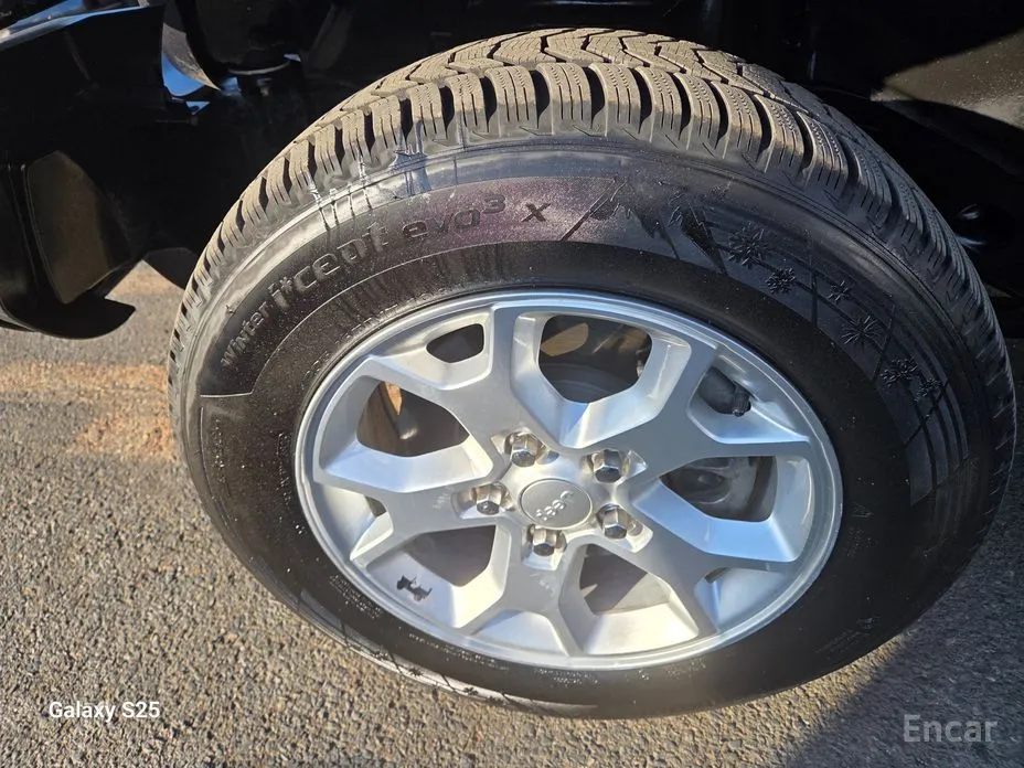 Фото 5 - Jeep Wrangler