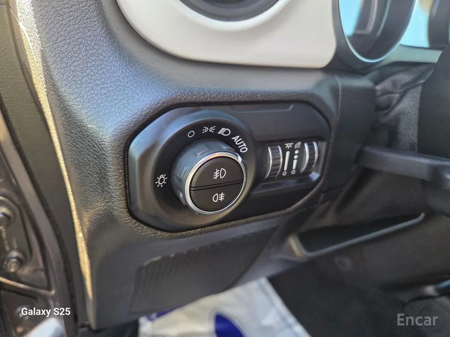 Фото 9 - Jeep Wrangler