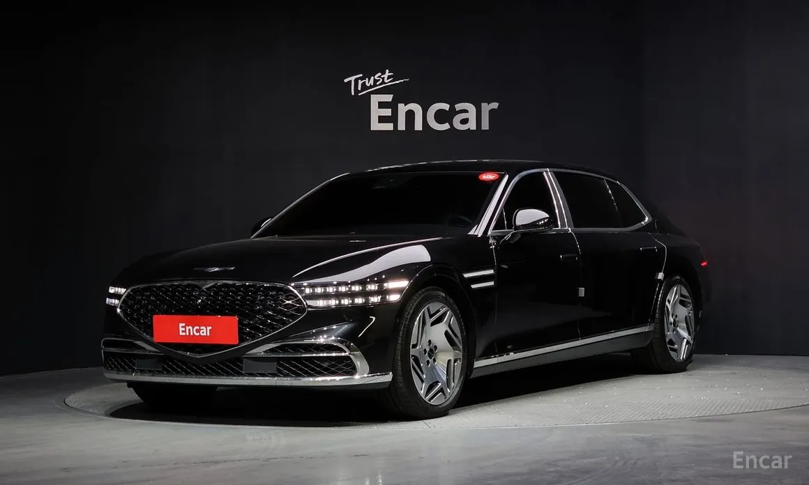 Фото 1 - Genesis G90