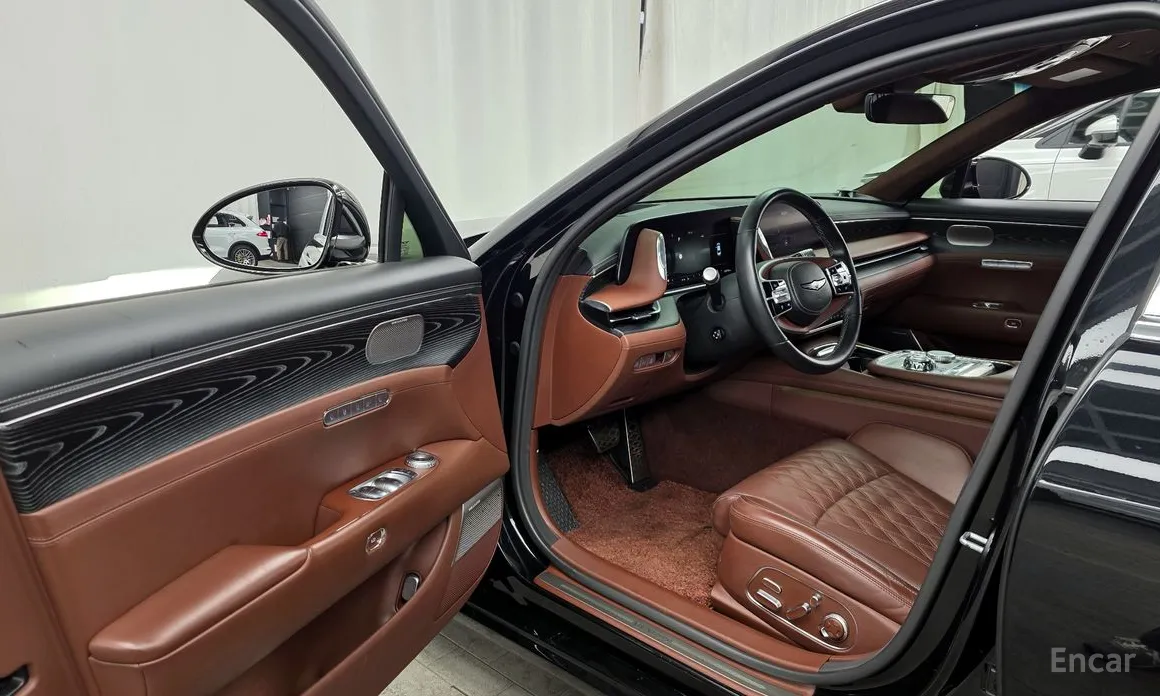 Фото 10 - Genesis G90