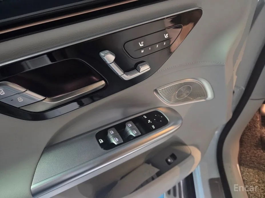 Фото 12 - Mercedes-Benz EQE