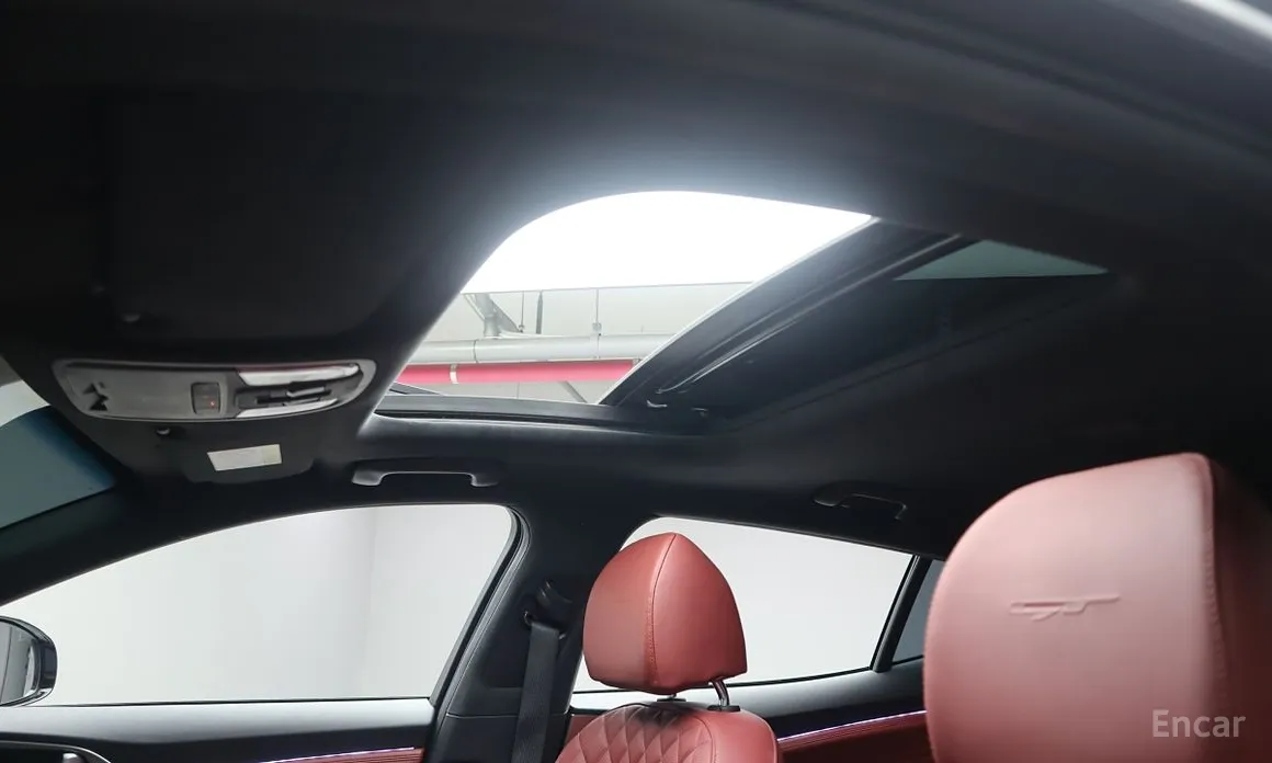 Фото 11 - Kia Stinger