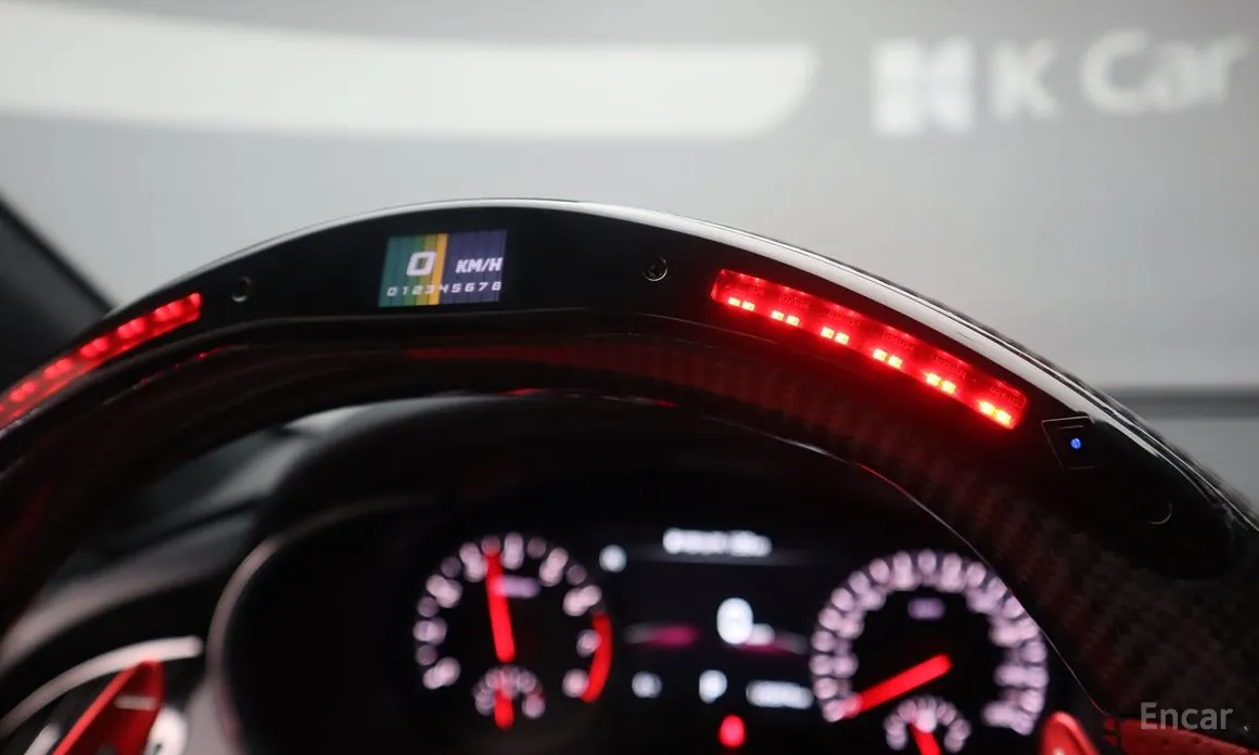 Фото 16 - Kia Stinger