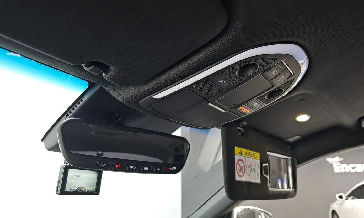Photo 19 - Genesis G70
