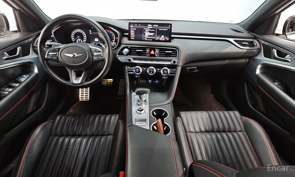 Photo 7 - Genesis G70