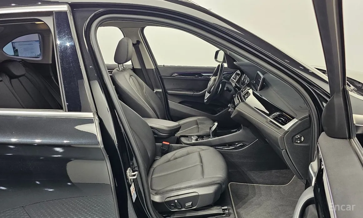 Фото 10 - BMW X1