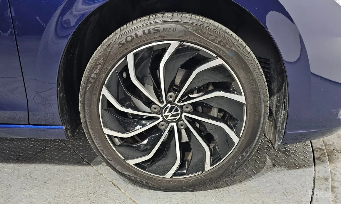 Фото 5 - Volkswagen Golf