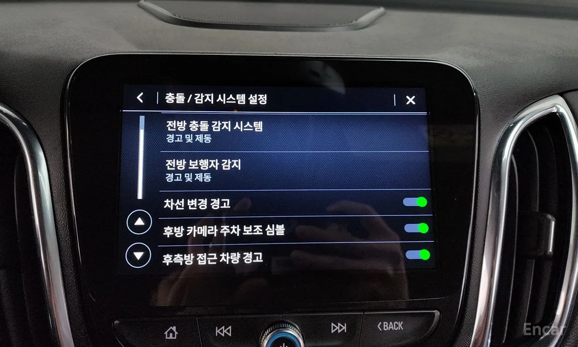 Фото 16 - Chevrolet Equinox