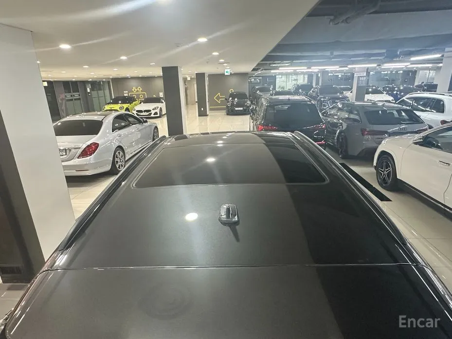 Фото 15 - Audi SQ7