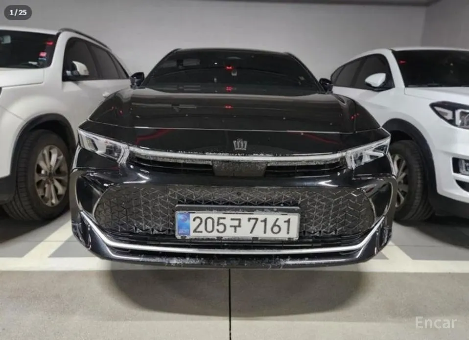 Фото 1 - Toyota Crown