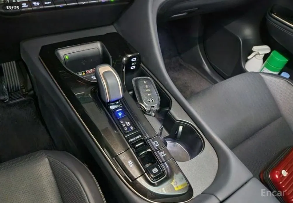 Фото 11 - Toyota Crown