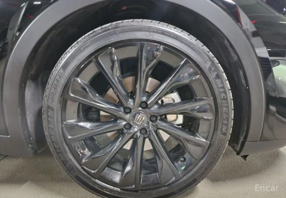 Фото 17 - Toyota Crown