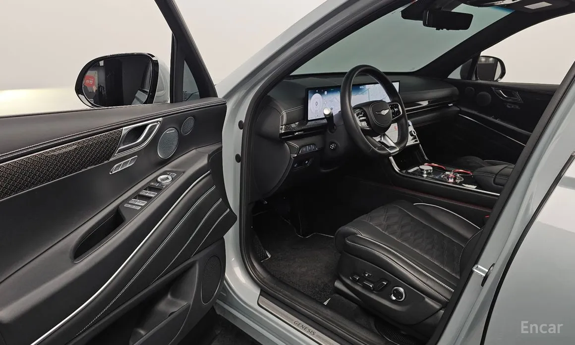 Фото 11 - Genesis GV80