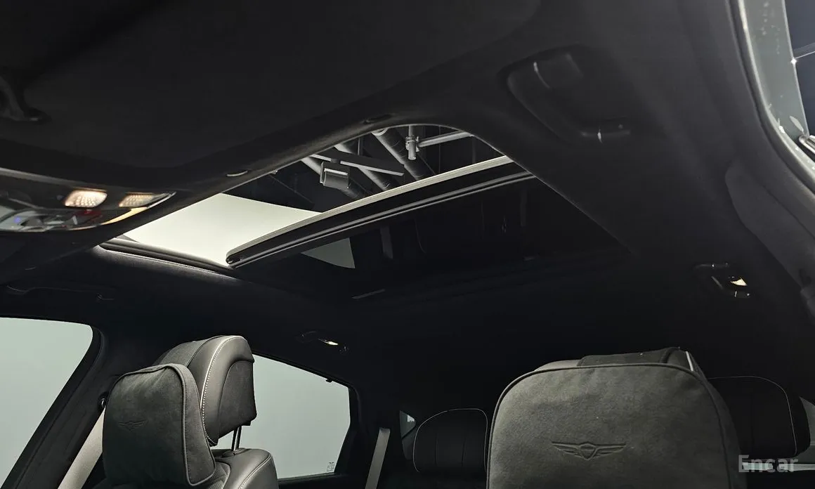 Фото 16 - Genesis GV80