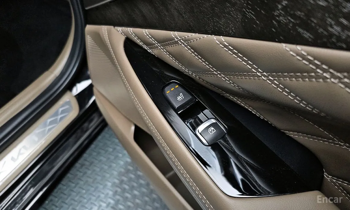 Фото 19 - Kia K8