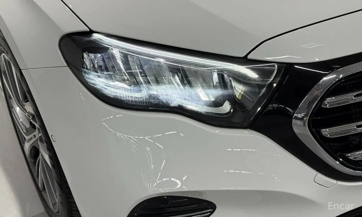 Фото 12 - Mercedes-Benz E-Class