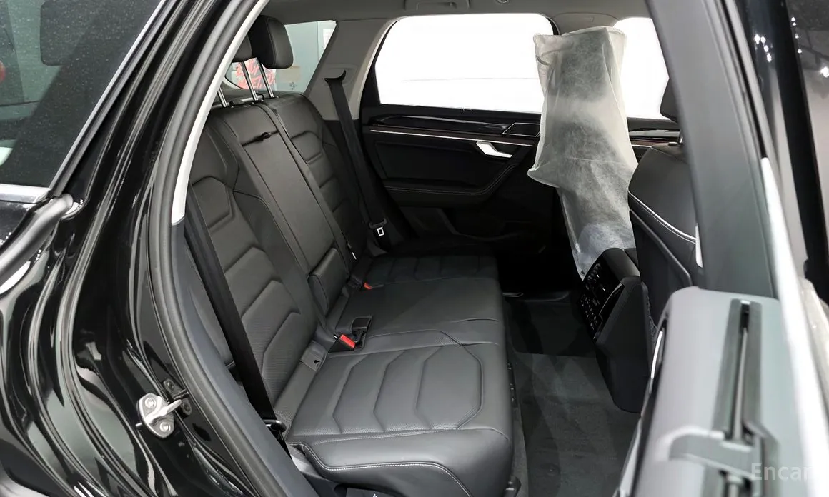 Фото 12 - Volkswagen Touareg