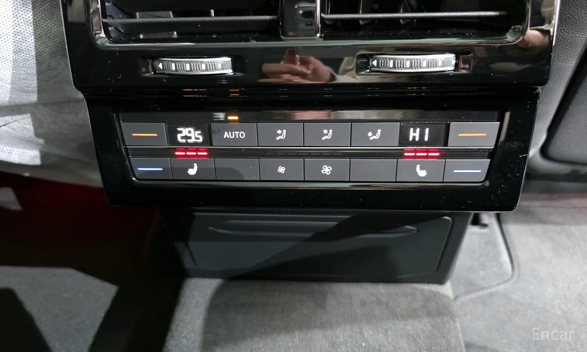 Фото 19 - Volkswagen Touareg