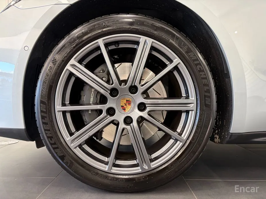 Фото 5 - Porsche Panamera