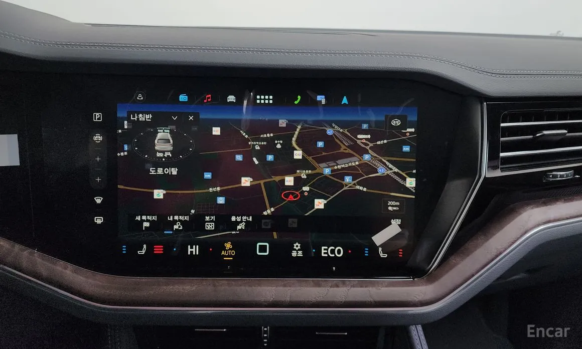 Фото 15 - Volkswagen Touareg