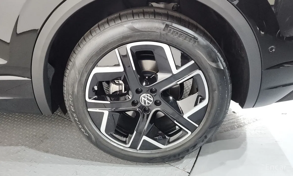 Фото 5 - Volkswagen Touareg