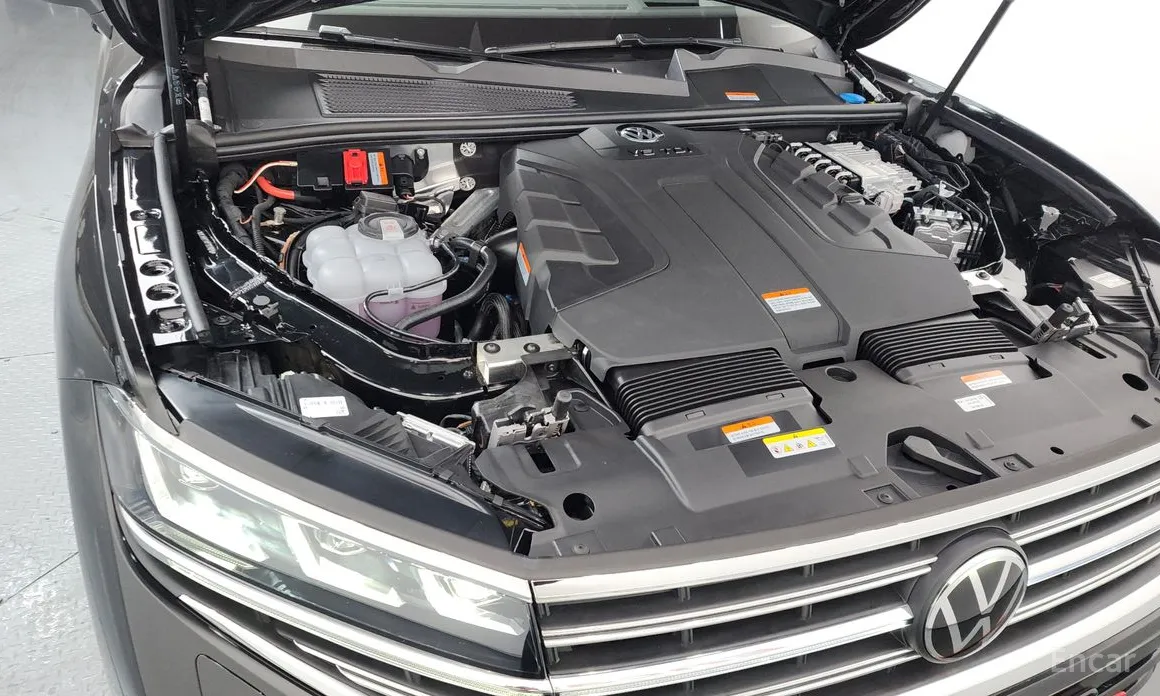 Фото 6 - Volkswagen Touareg