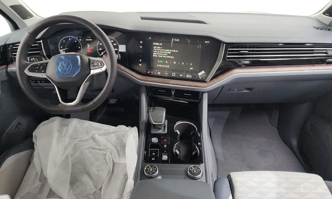 Фото 7 - Volkswagen Touareg