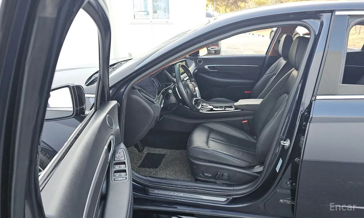 Фото 10 - Hyundai Sonata