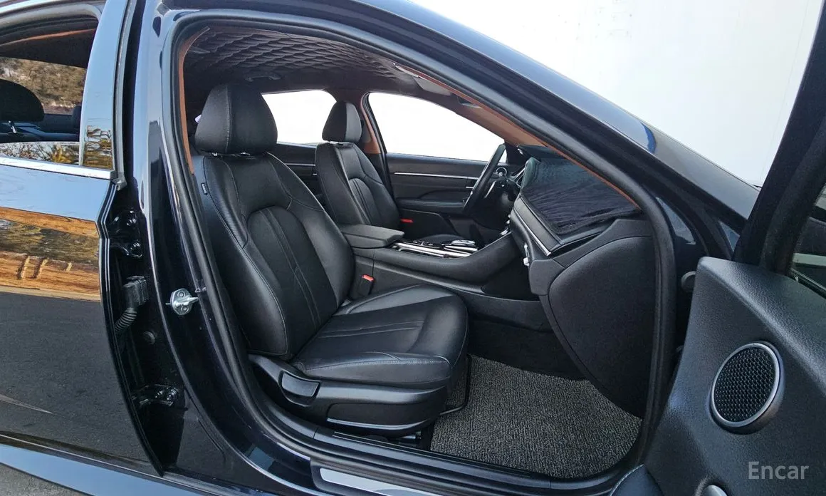 Фото 11 - Hyundai Sonata