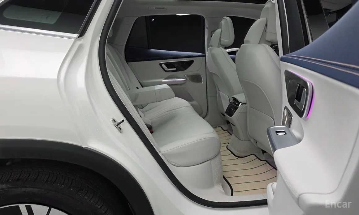 Фото 12 - Mercedes-Benz EQE