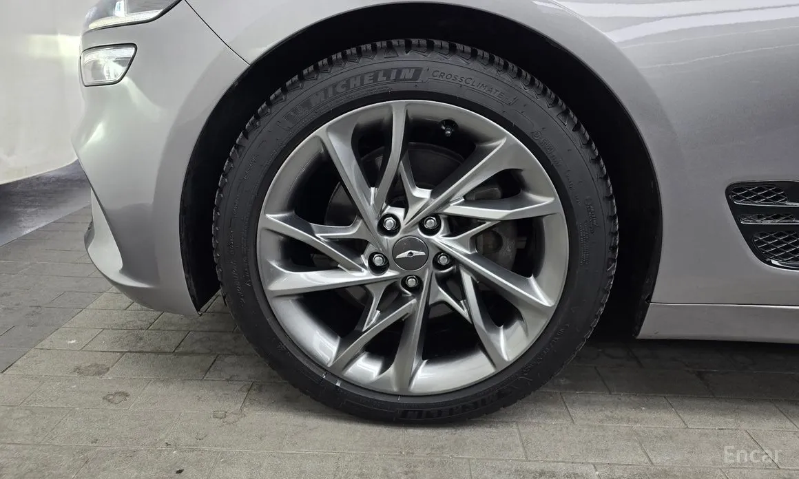 Genesis G70 2020 Gasoline 2.0T 2WD