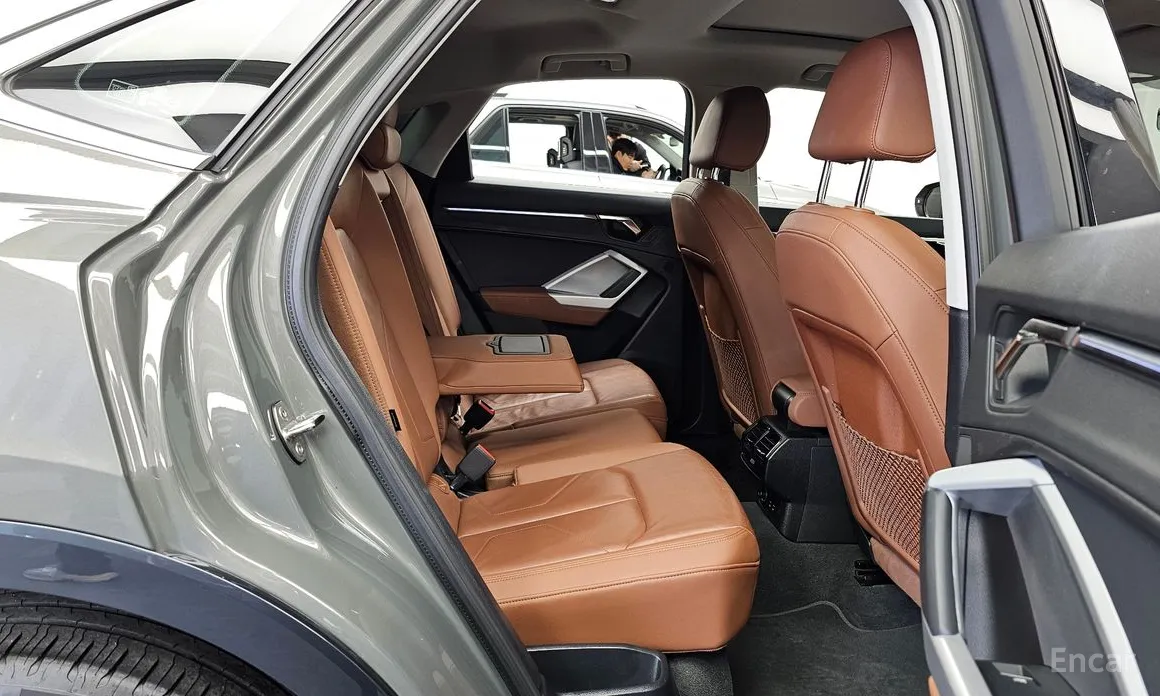 Фото 12 - Audi Q3