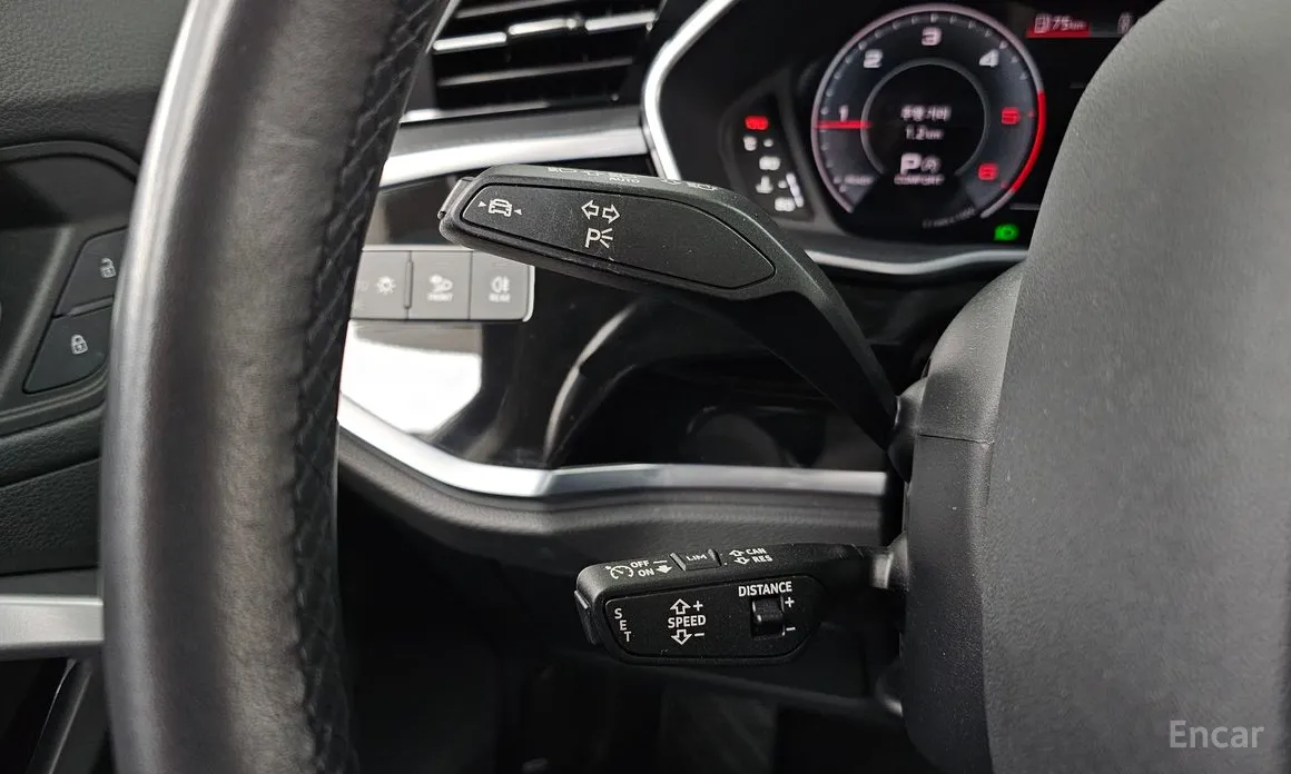 Фото 19 - Audi Q3