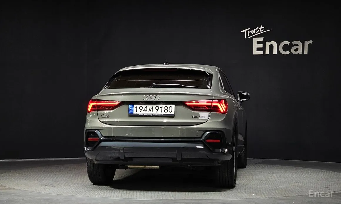 Фото 4 - Audi Q3