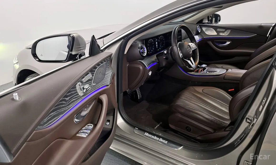 Фото 10 - Mercedes-Benz CLS-Class