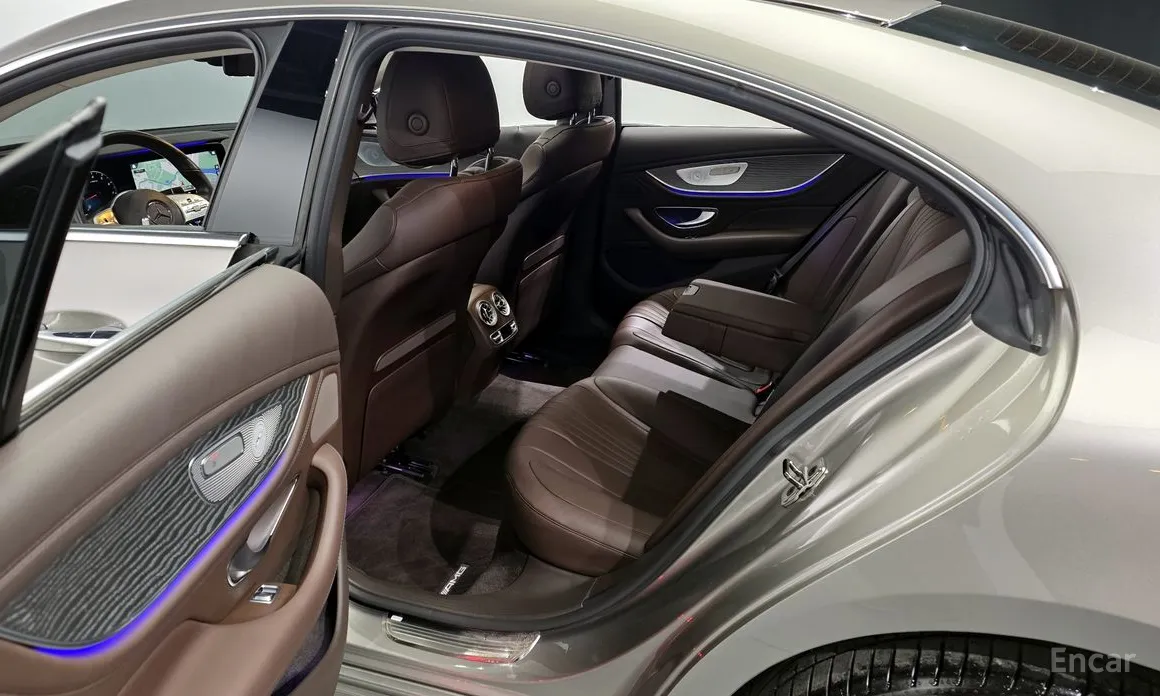 Фото 11 - Mercedes-Benz CLS-Class