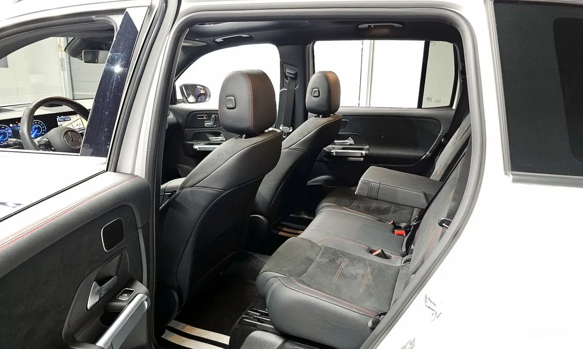 Фото 11 - Mercedes-Benz EQB