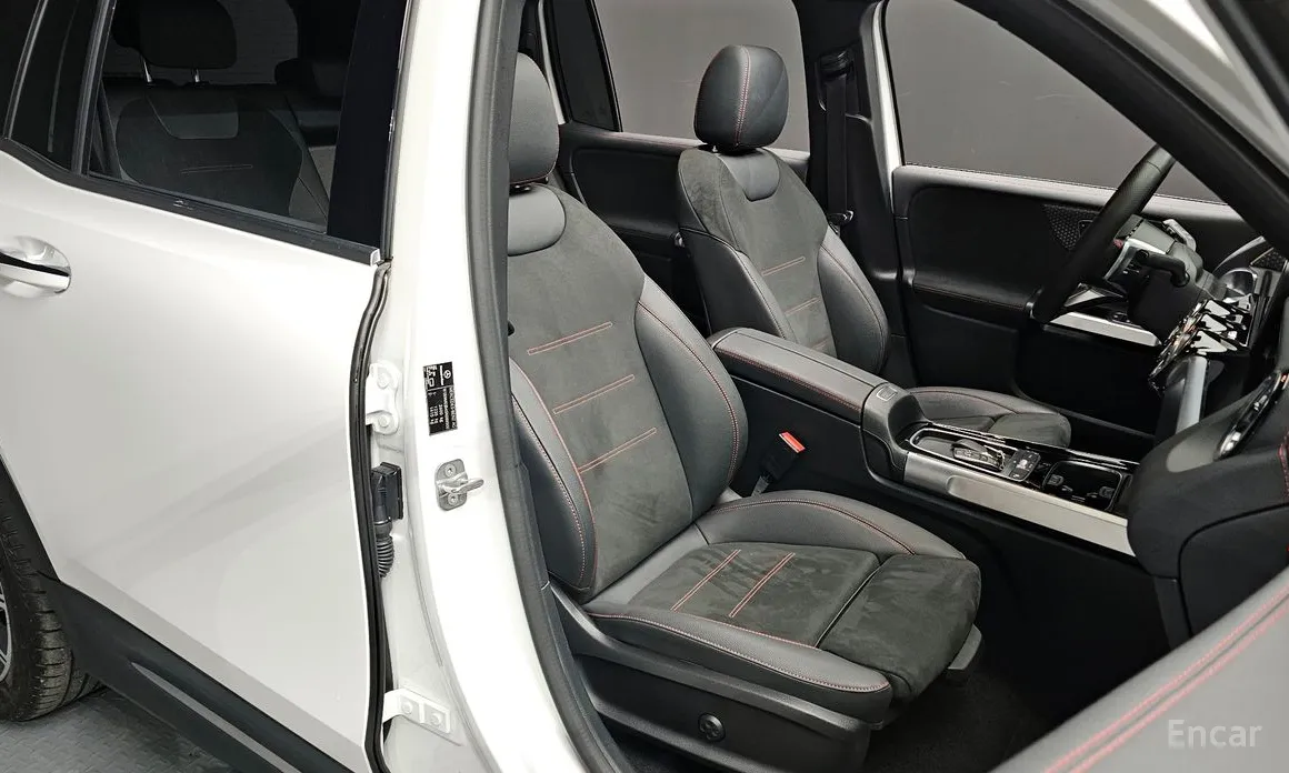 Фото 12 - Mercedes-Benz EQB