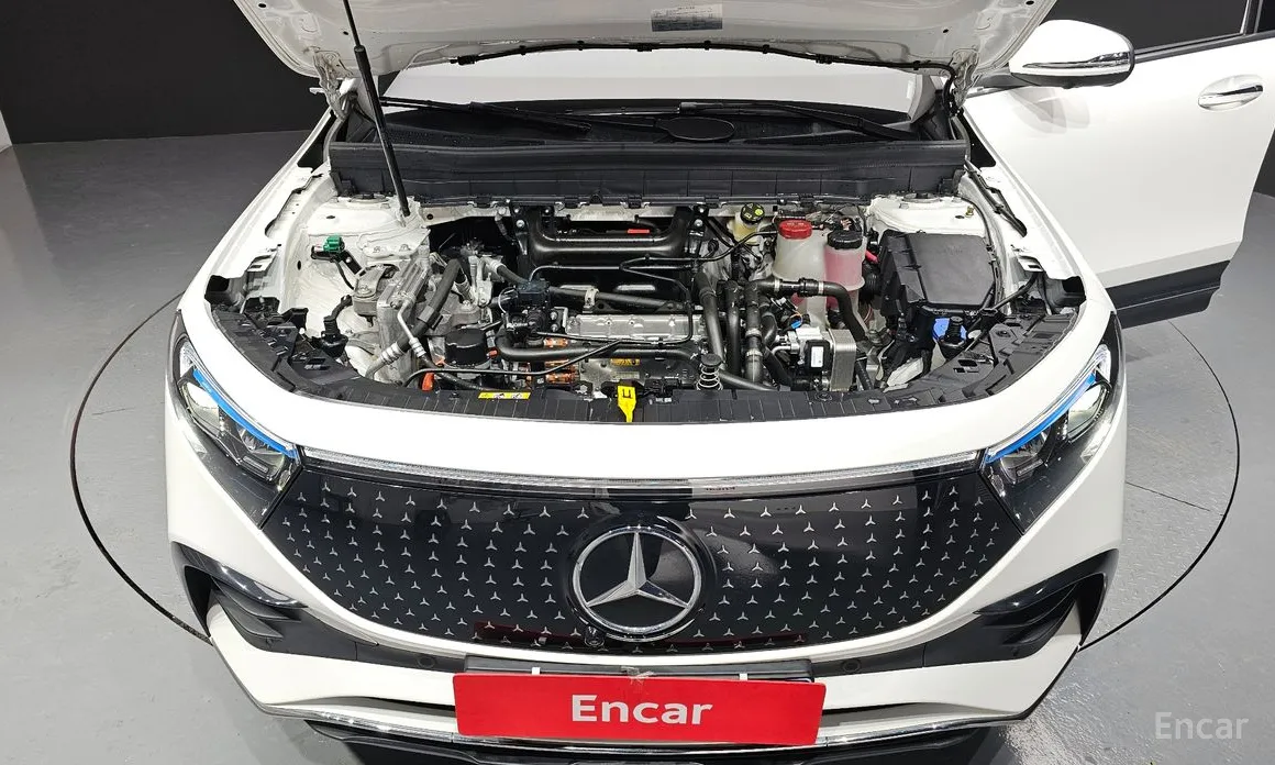 Фото 6 - Mercedes-Benz EQB