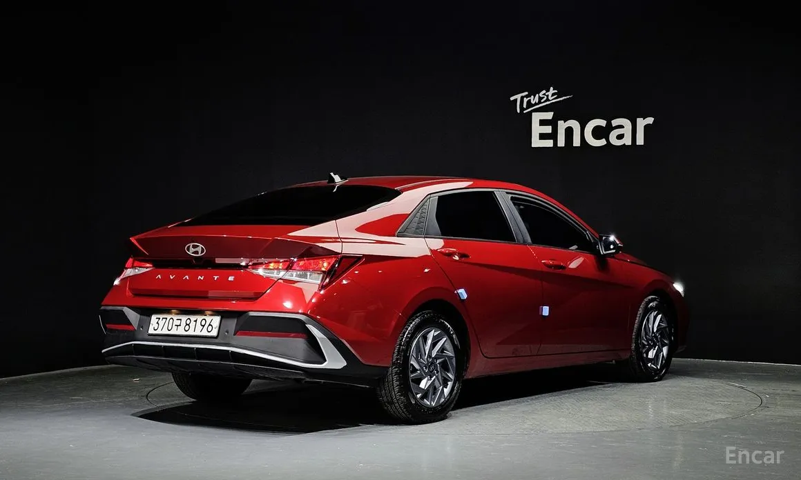 Фото 2 - Hyundai Avante