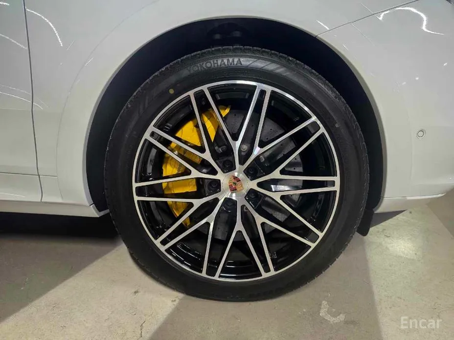 Фото 13 - Porsche Cayenne