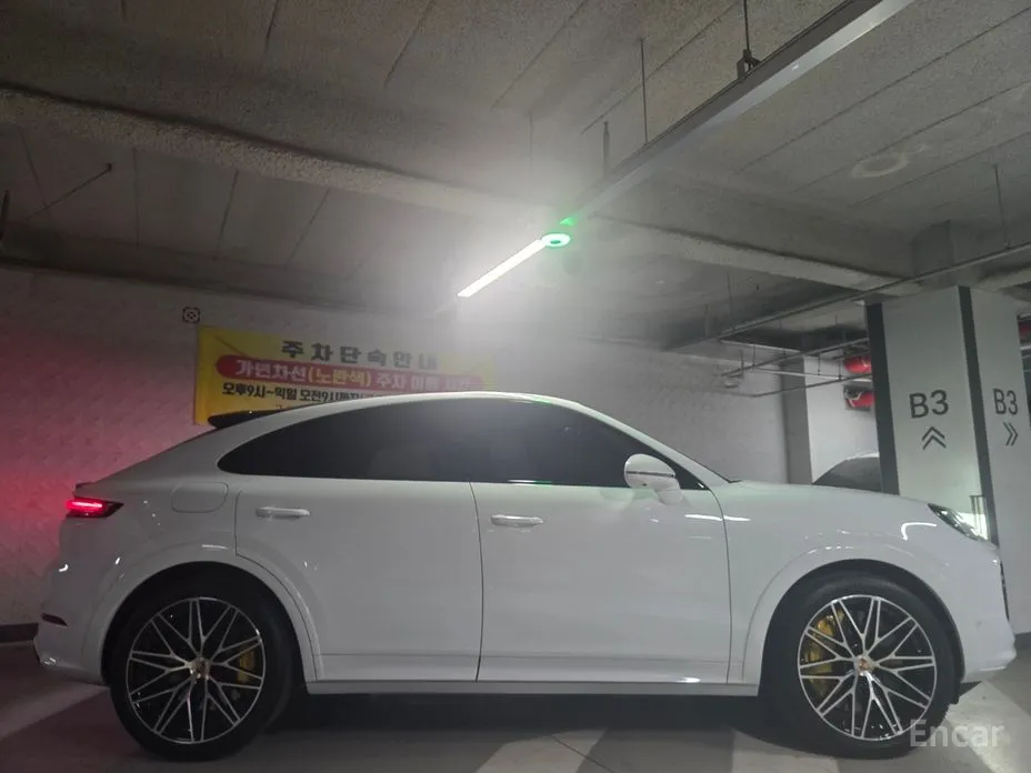 Фото 15 - Porsche Cayenne