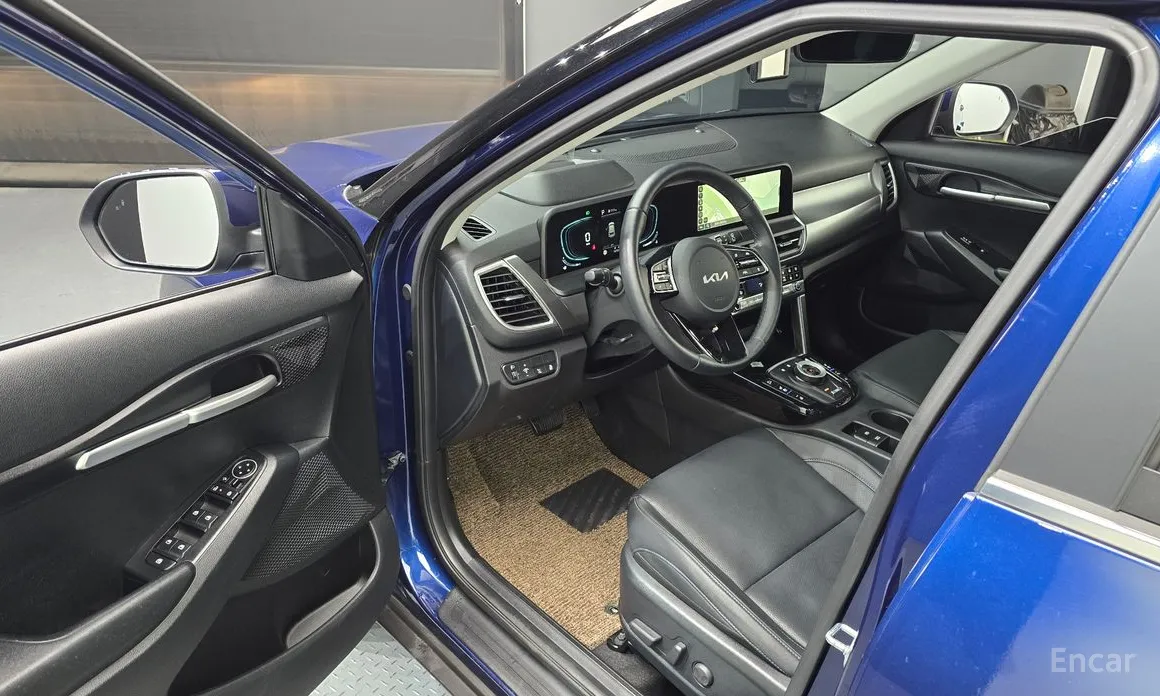 Фото 10 - Kia Seltos