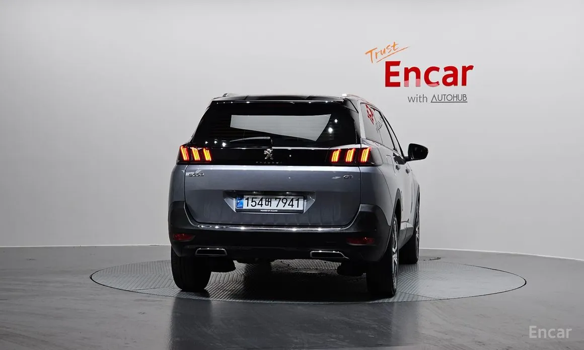 Фото 4 - Peugeot 5008