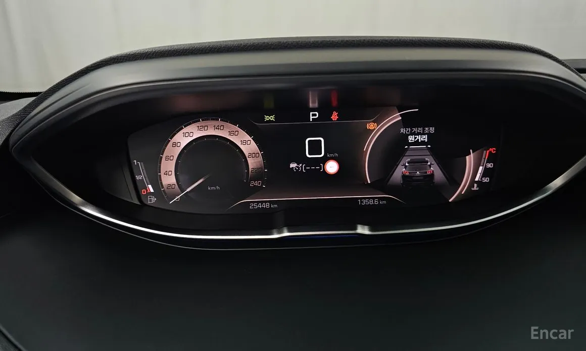 Фото 8 - Peugeot 5008